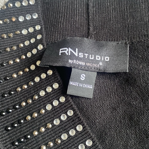 NWT RN Studio Black Studded Cropped Cardigan Sweater - Picture 4 of 6
